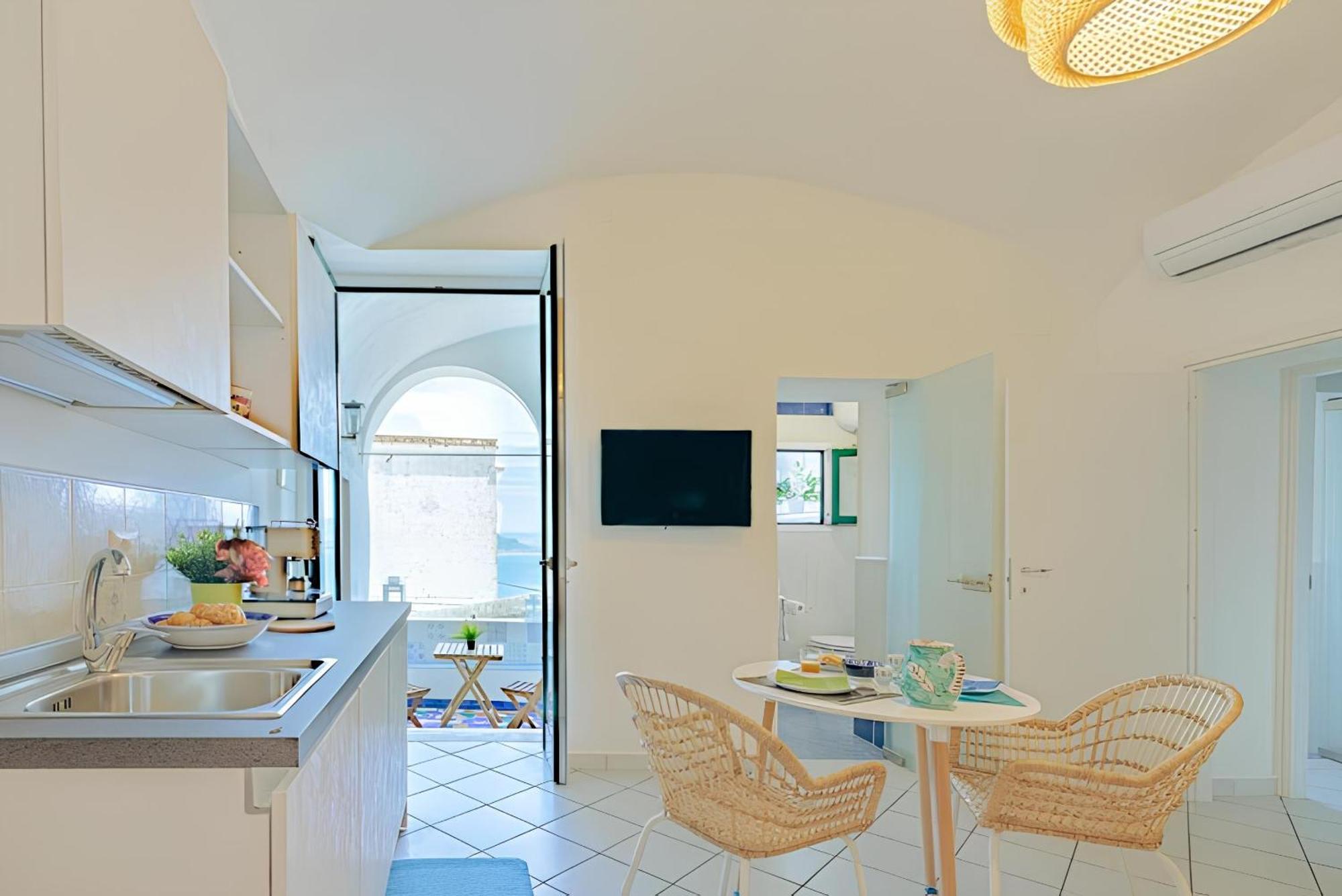 Raito Guest House - Amalfi Coast Vietri Kültér fotó